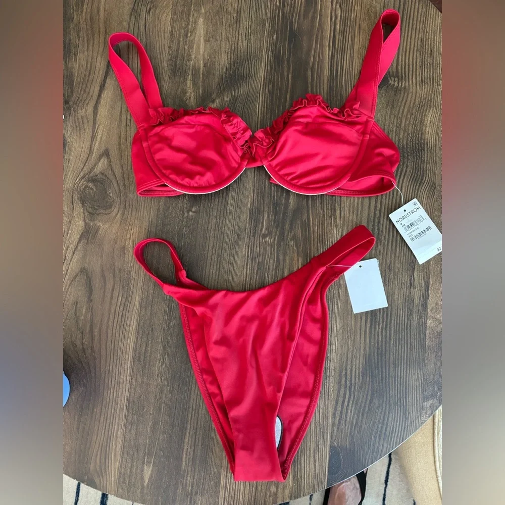 NWT PacSun Red Ruffled Bikini Set Size M - Picture 3 of 5